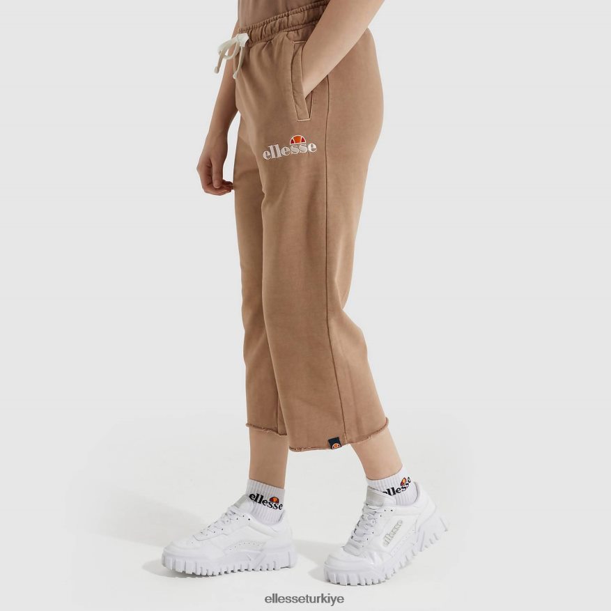 kadınlar taran kısa koşu pantolonu JDV02R185 Giyim Ellesse kahverengi